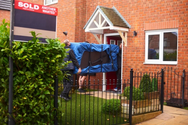 How to Plan House Removals in Slough With Uncertain Move Dates